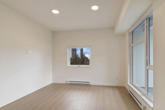 Photo - Brand New Condo For Rent In Surrey! Unit W303