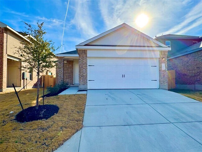 Photo - 1406 Roaming Oak Bnd