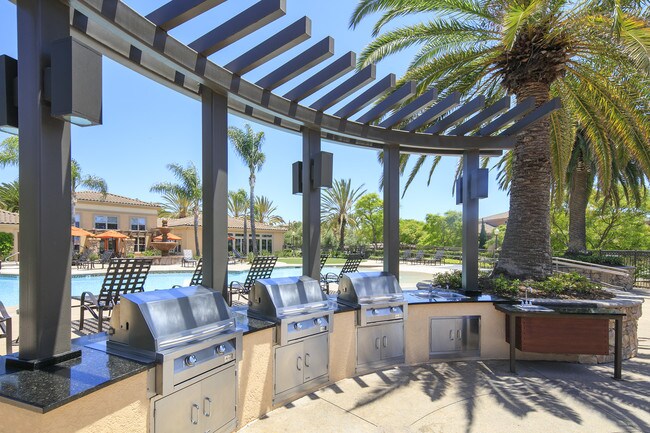 Pacific View Apartment Homes