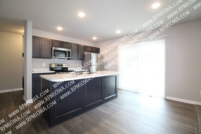 Photo - 4709 SW Logan St