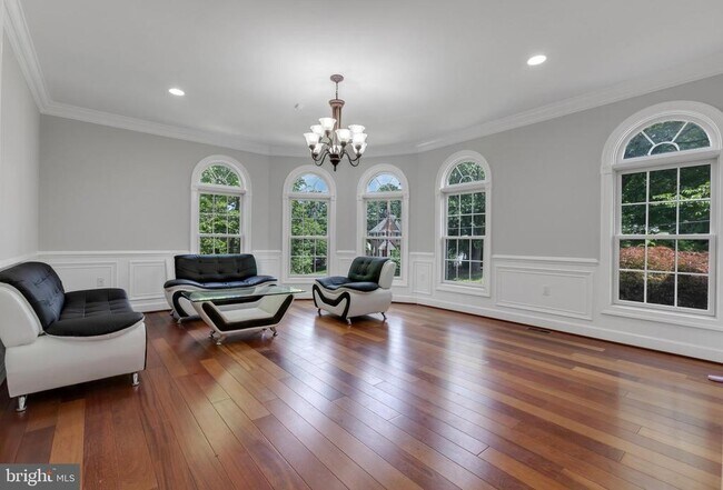 Photo - 6529 Fairlawn Dr