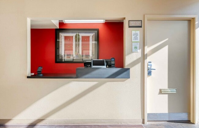 Photo - Furnished Studio-Cincinnati - Florence - M...