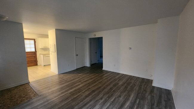 Photo - 1 Birchwood Dr Unit 6