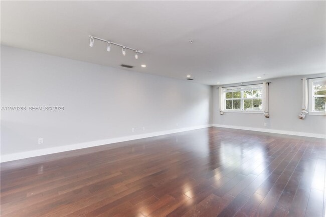 Photo - 623 NE 8th Ave