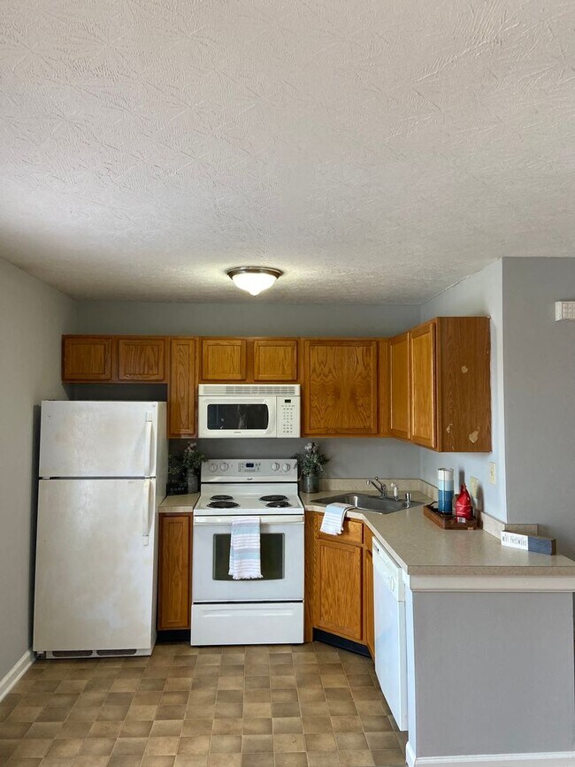 Photo - Fountain Brook Apartments