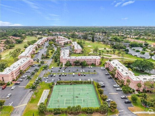 Building Photo - 150 Turtle Lake Ct Unit 309 Rental