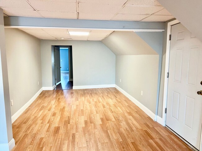 Photo - 669 Forest Ave Unidad 2A