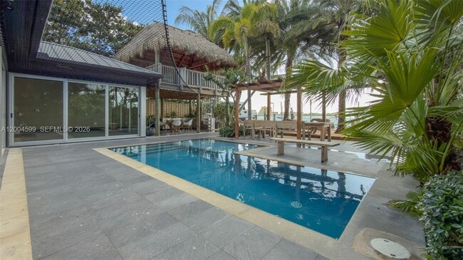 Photo - 7610 Bayside Ln