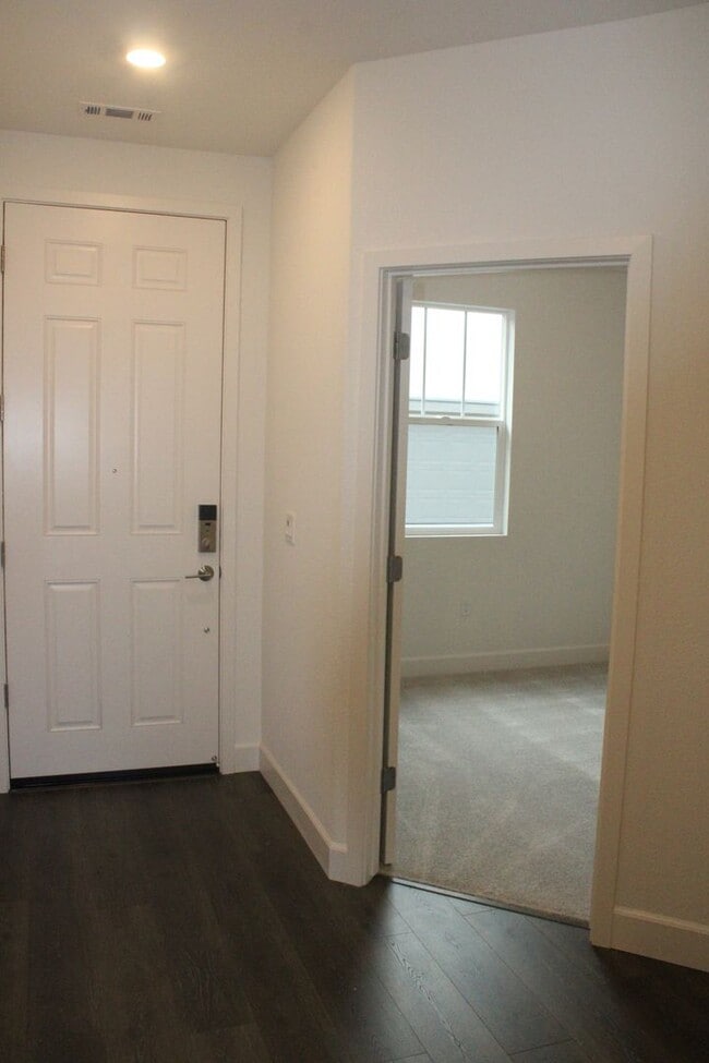 Photo - 4 Bedroom / 3 Bath House with Solar in San Marco Community-Close to Bart!