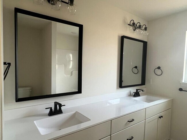 Photo - 125 N Luna Ln