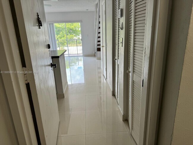 Photo - 5731 NW 37th St Unit 310