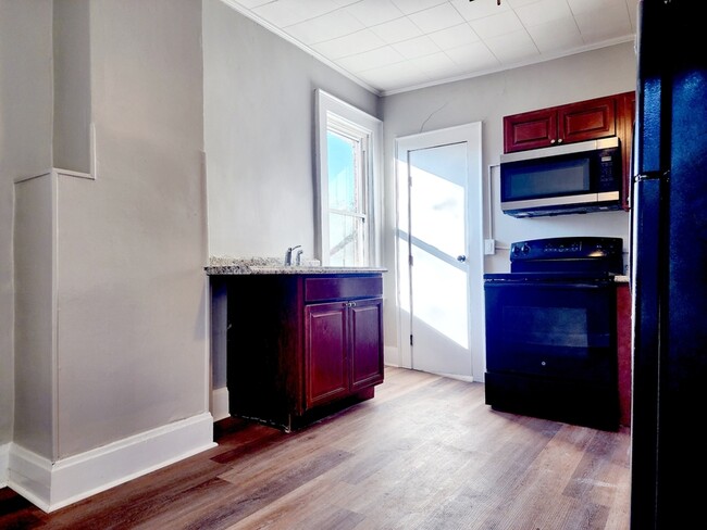 Photo - 1505 Eastern Ave