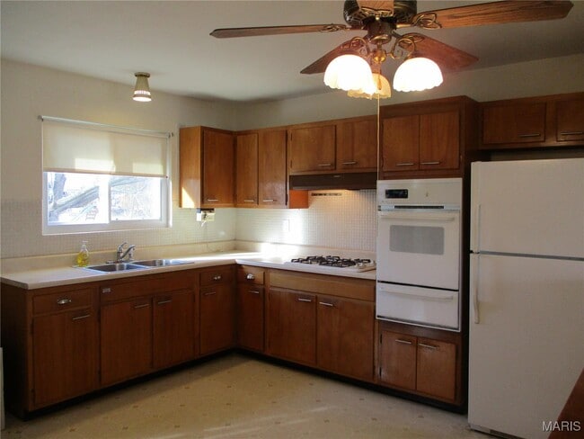 Photo - 245 Lindy Blvd