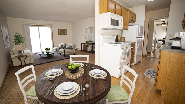 Dining Room - Dakota View Estates Rental