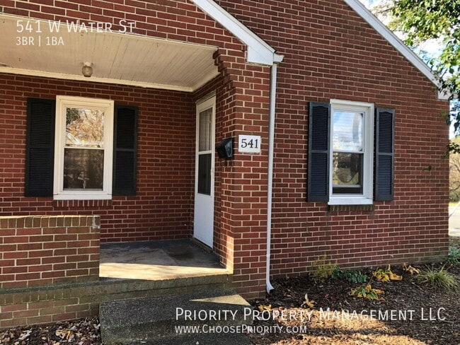 Photo - 541 W Water St