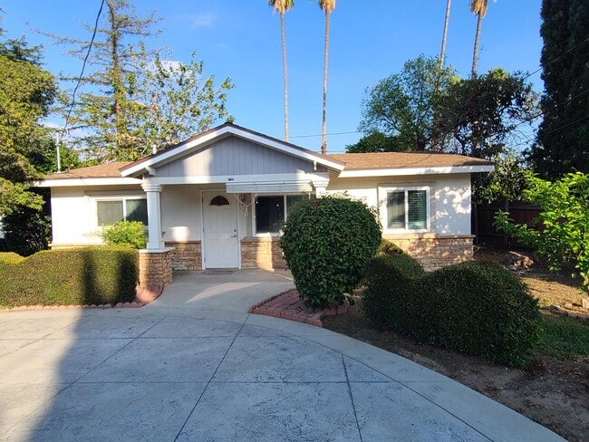 Building Photo - 1720 S Baldwin Ave