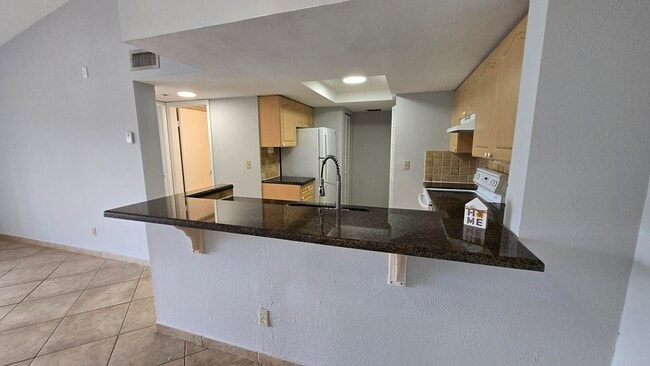 Photo - 9066 W Atlantic Blvd Unidad 436