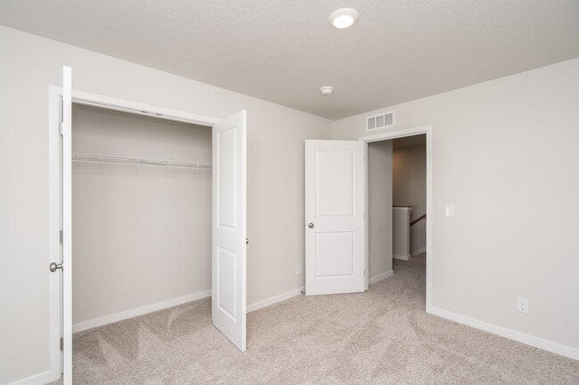 Photo - 3 Bedroom Two Story Twinhome