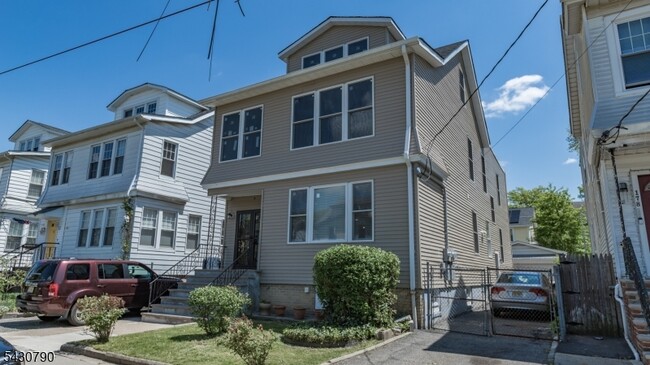 Photo - 182 Ellery Ave