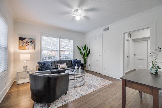 Photo - 601 Bomar St Apartment Unit 3