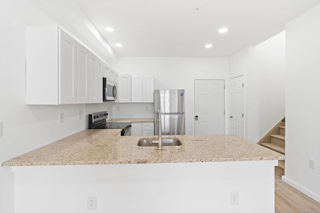 Photo - 4512 Lancaster Ave Unit 202