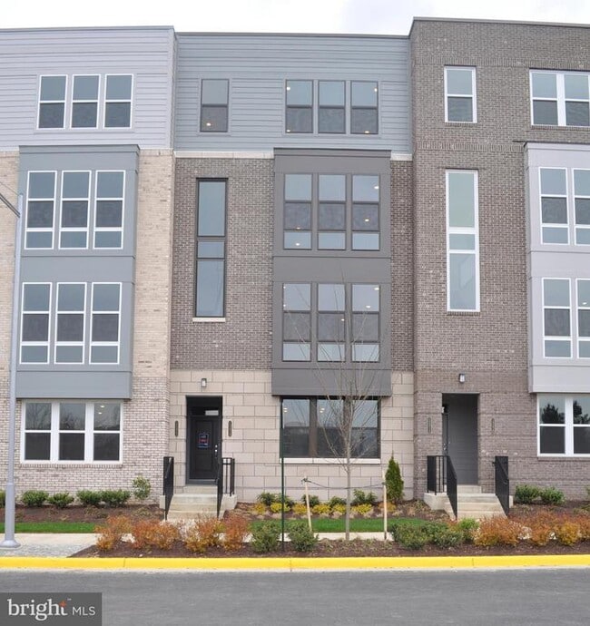 Photo - 13424 Arrowbrook Centre Dr Townhome