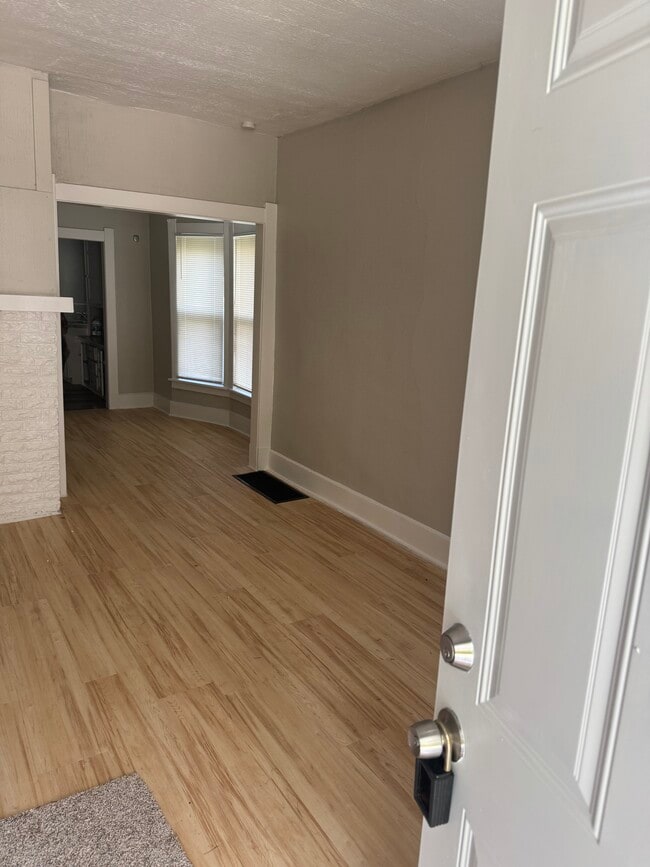 Photo - 1521 Jermain Dr Unidad 1521 Jermain