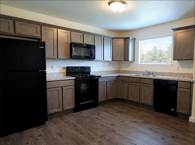 Building Photo - 21155 Gosling Rd
