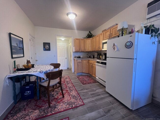 Photo - 2979 Fairfield Ave Unit 1R