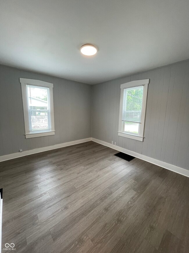 Photo - 133 W Hendricks St Unit 2