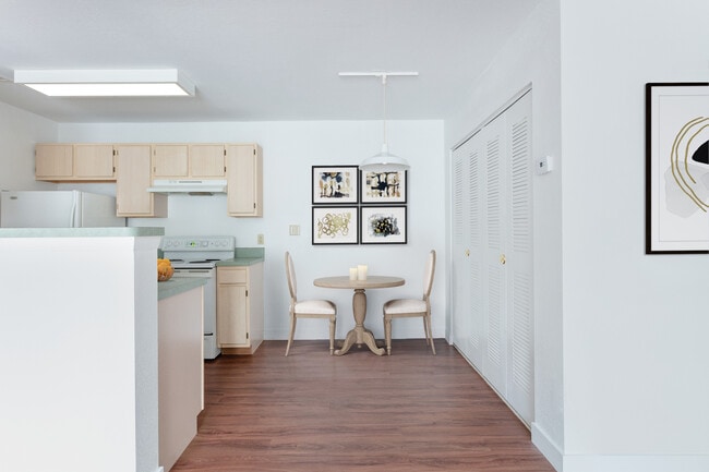 Photo - Willow Trace