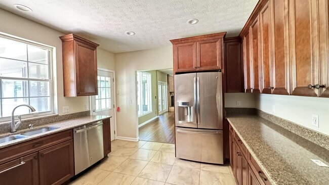 Photo - 5051 Thorden Rd