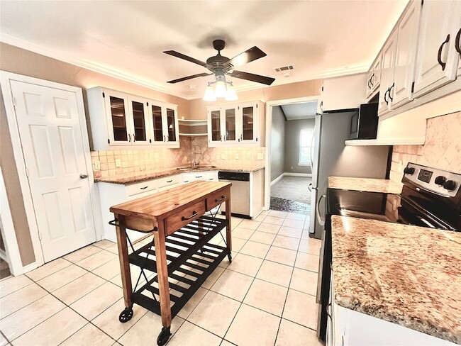 Photo - 15555 Mosscove Cir