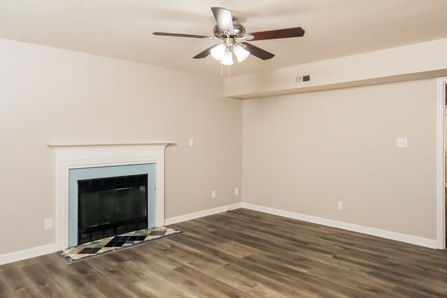 Photo - 8003 Beacon Hills Rd