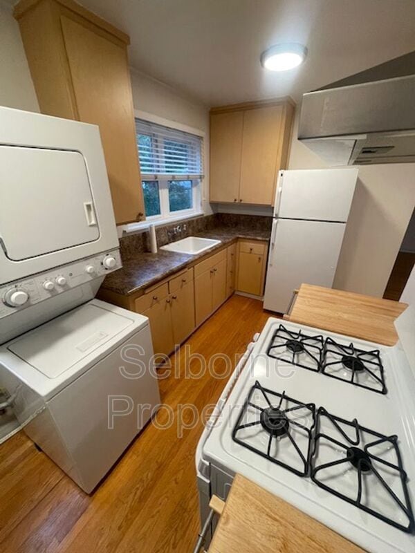 Photo - 624 Valle Vista Ave