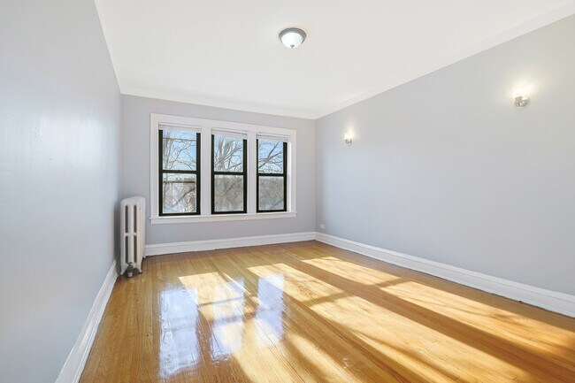 Photo - 7255-7257 S Calumet Ave