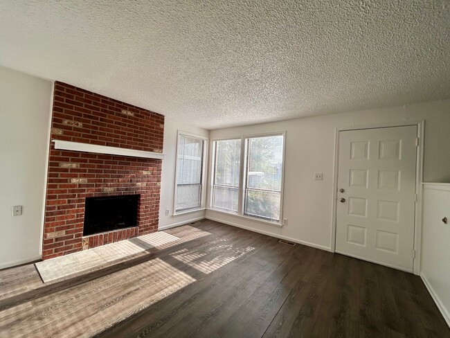 Photo - 1732 Cambridge Dr