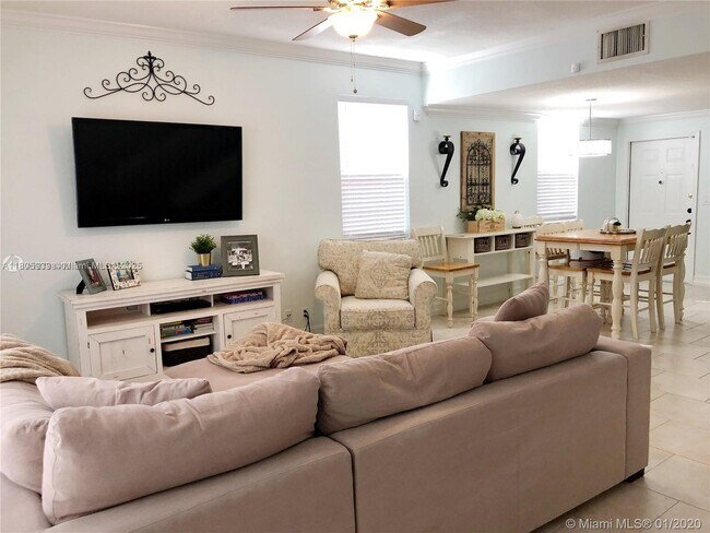 Photo - 1372 Veracruz Ln