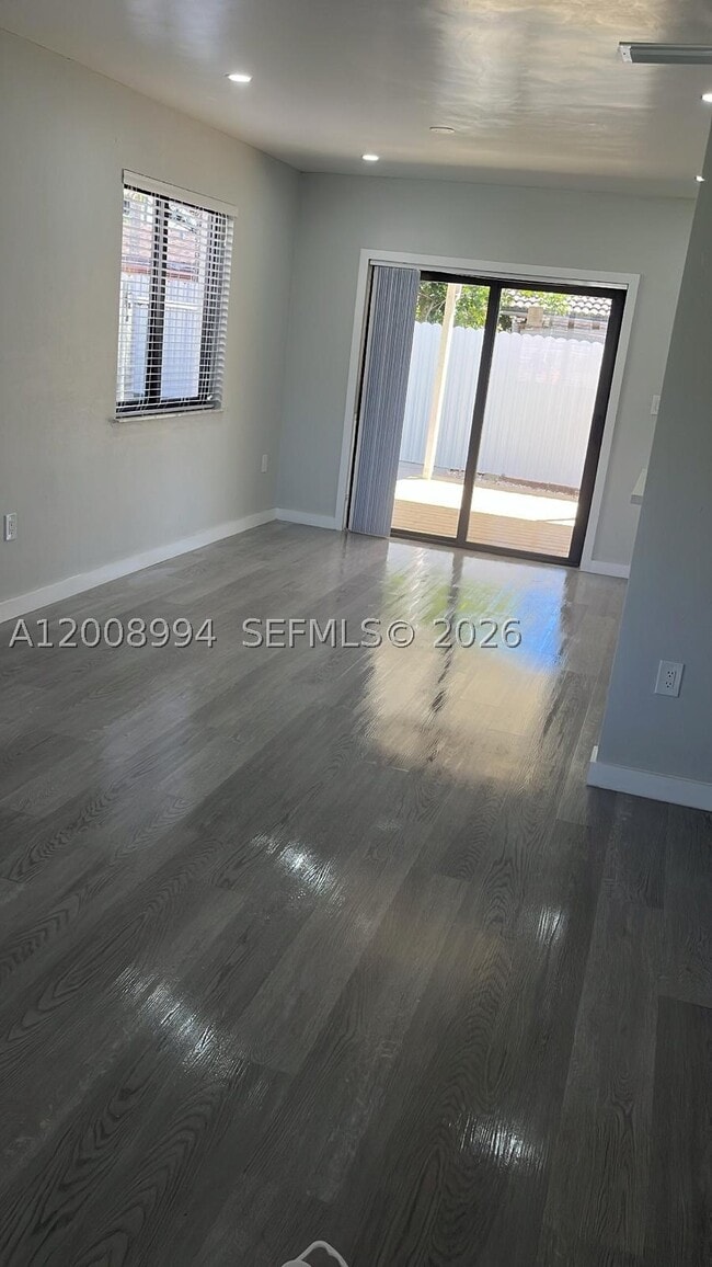 Photo - 11050 SW 5th St Unit 11056
