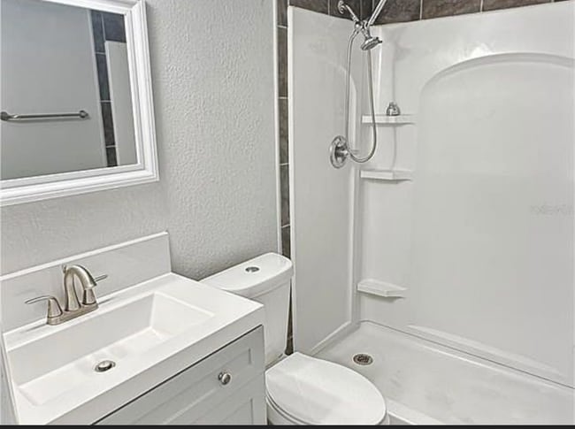 Photo - 152 Springwood Cir Unit B