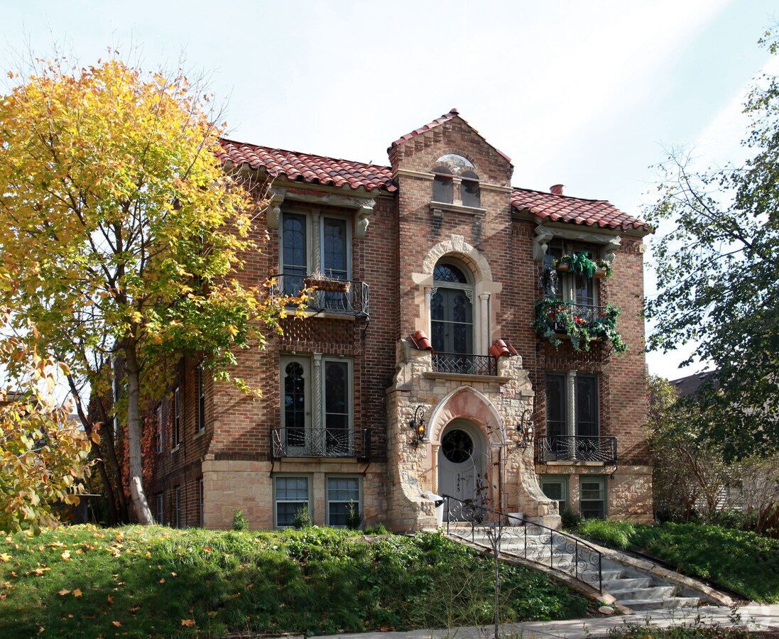 Primary Photo - 3545 Colfax Ave S Apartments
