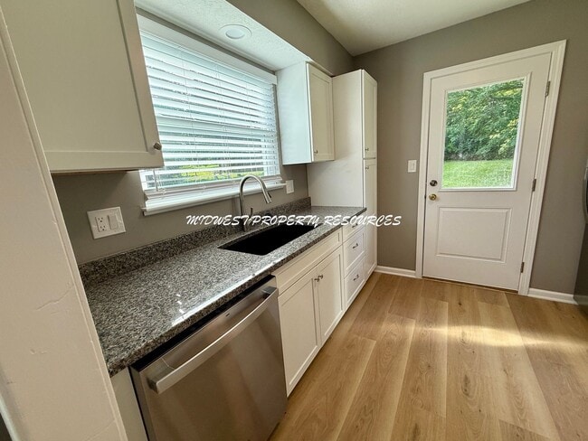 Photo - Large Updated 3 Bedroom/2 Bath Duplex in Lee's Summit