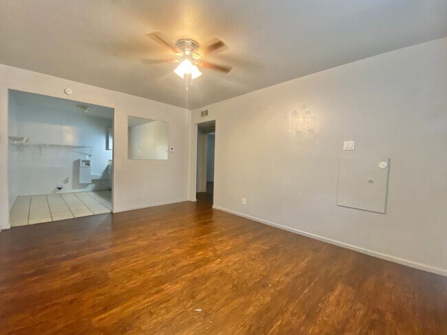 Photo - 4613 Belton Ave Unit C