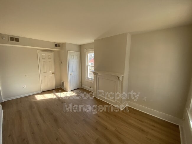 Photo - 511 Willis St Unit 1