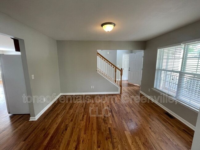Photo - 518 Amber Crest Ct