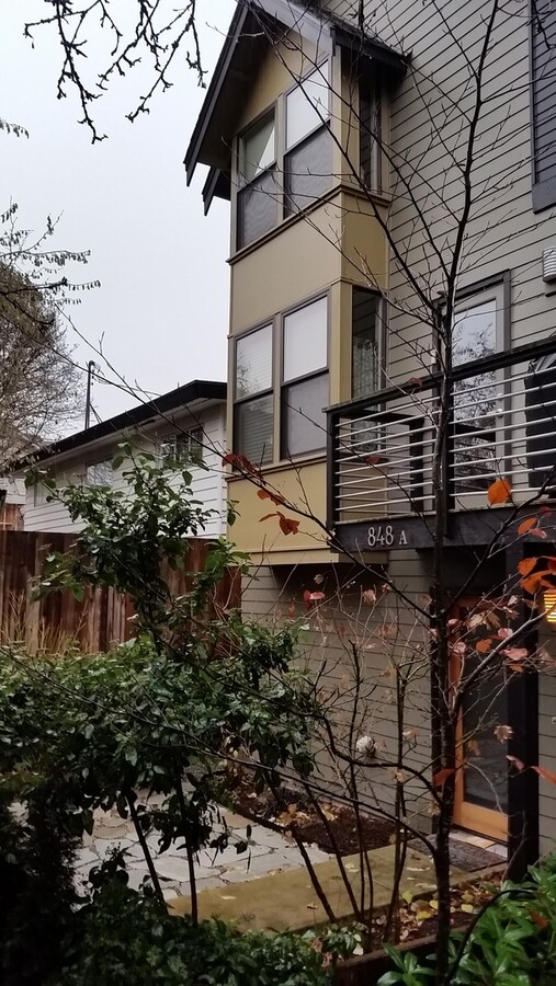 Beautiful 3 bed, 2.5 bath in Ballard. Min... - Beautiful 3 bed, 2.5 bath in Ballard.  Min... Townhome