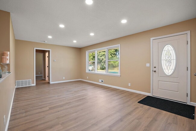 Photo - 7961 59th Ave N