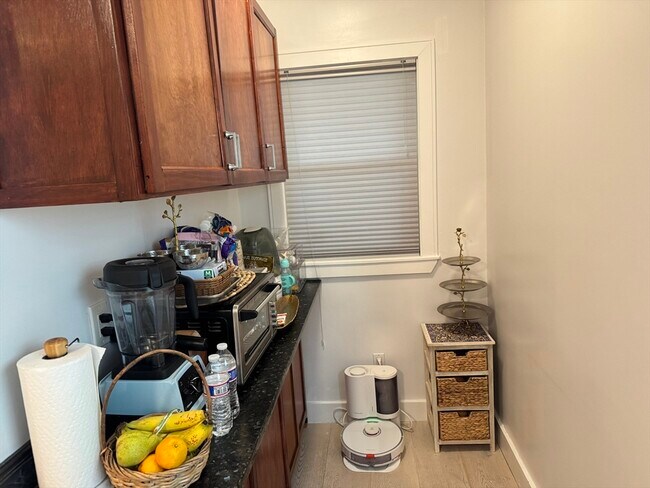 Photo - 264 Belmont St Unit 1