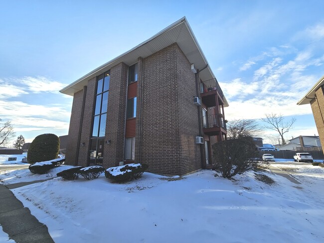 Photo - 15820 Terrace Dr