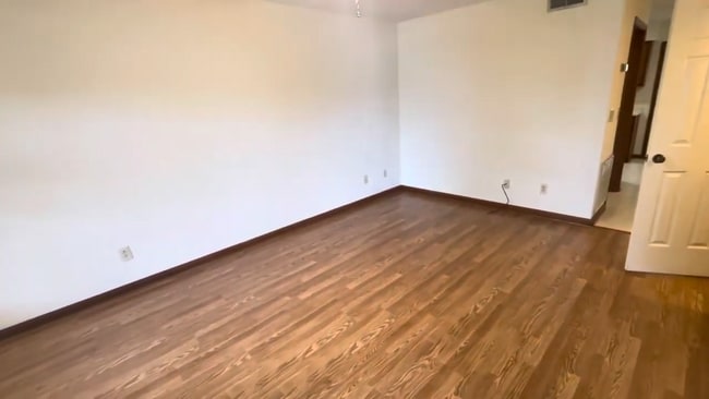 Photo - Downtown 2BR | Fall ‘26 AVAILABILITY Unit Apt 1
